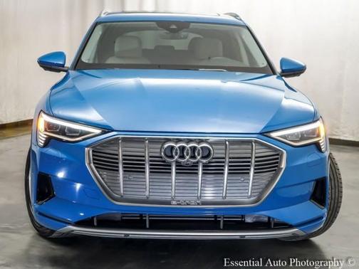 2019 Audi e-tron quattro Premium Plus
