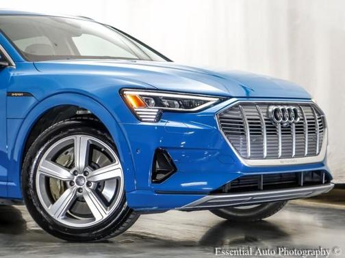 2019 Audi e-tron quattro Premium Plus