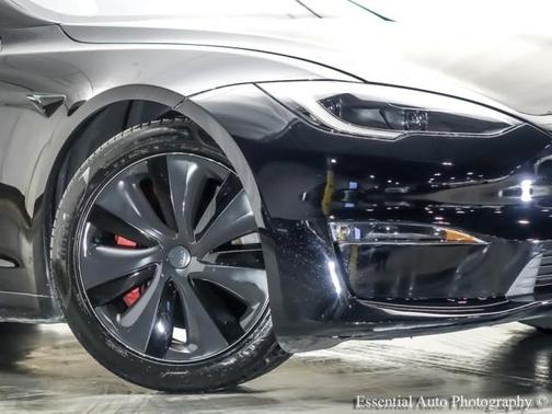 2025 Tesla Model S Plaid