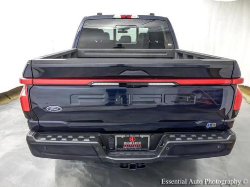 2022 Ford F-150 Lightning LARIAT