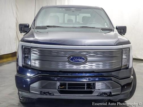 2022 Ford F-150 Lightning LARIAT