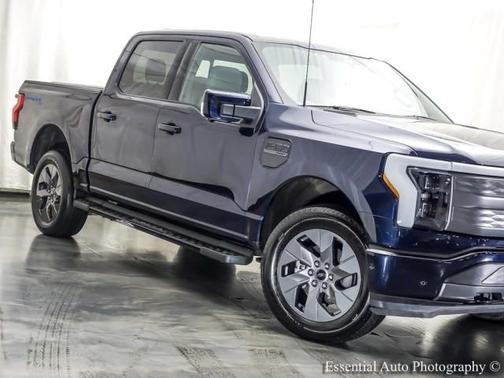 2022 Ford F-150 Lightning LARIAT