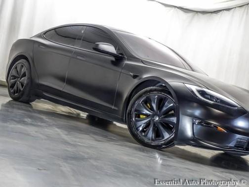 2022 Tesla Model S Plaid