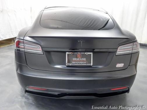 2022 Tesla Model S Plaid
