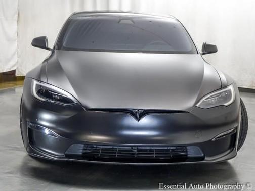 2022 Tesla Model S Plaid