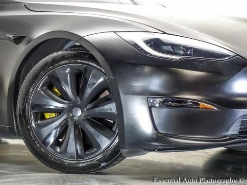 2022 Tesla Model S Plaid