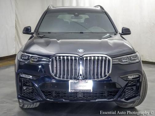 Black Sapphire Metallic 2020 BMW X7 xDrive40i