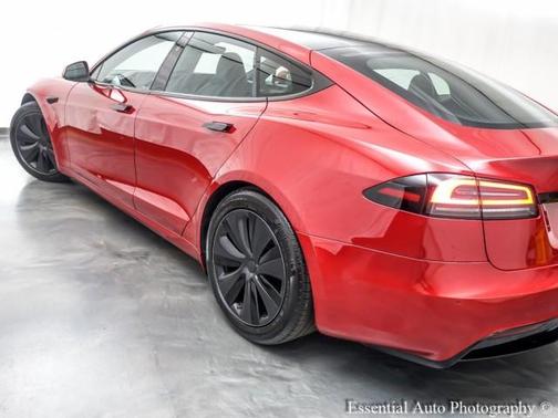 2022 Tesla Model S Base