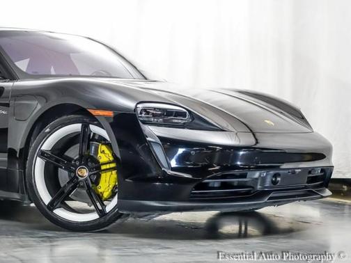2022 Porsche Taycan Base