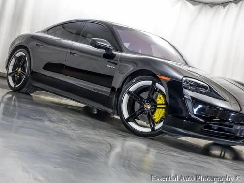 2022 Porsche Taycan Base