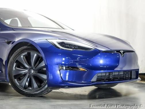 2022 Tesla Model S Base