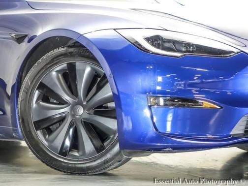 2022 Tesla Model S Base