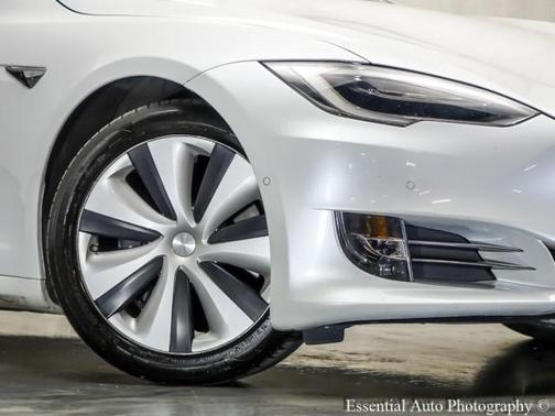 2020 Tesla Model S Long Range Plus