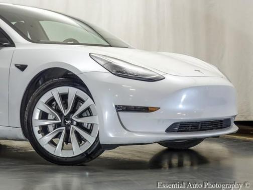 2022 Tesla Model 3 Base