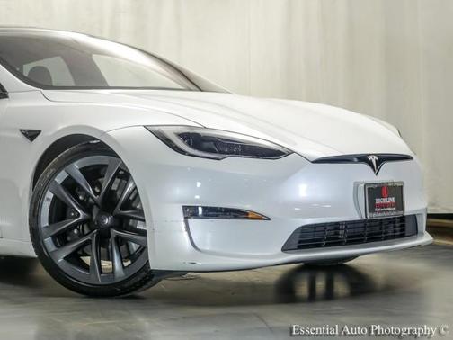 Pearl White Multi 2023 Tesla Model S HW4