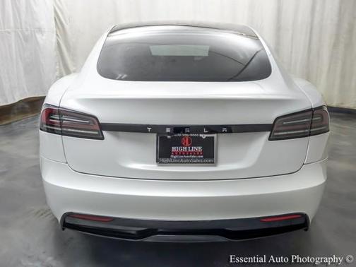 Pearl White Multi 2023 Tesla Model S HW4