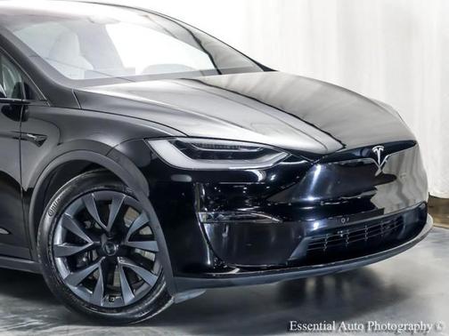 Black 2022 Tesla Model X Plaid
