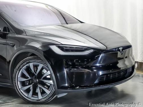 2022 Tesla Model X Plaid