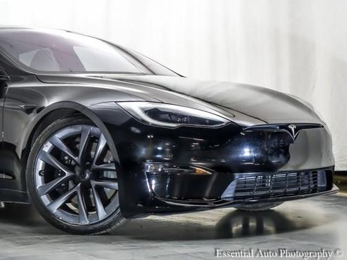 2022 Tesla Model S Plaid