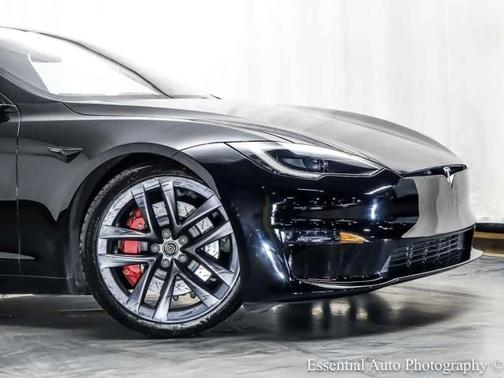 Black 2023 Tesla Model S Plaid