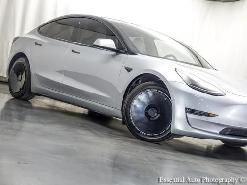Silver Metallic 2018 Tesla Model 3 Performance