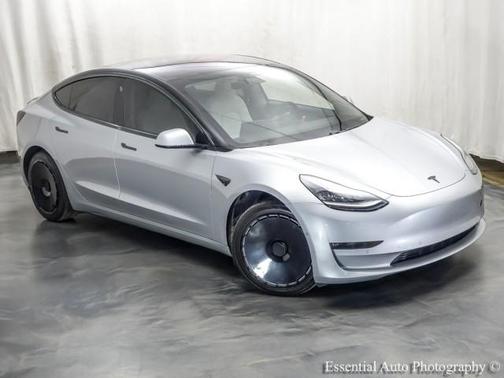 Silver Metallic 2018 Tesla Model 3 Performance