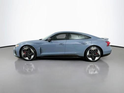 Kemora Gray Metallic 2022 Audi RS e-tron GT Base