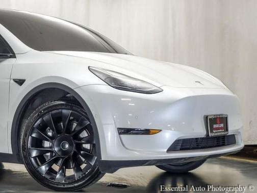 2022 Tesla Model Y Long Range