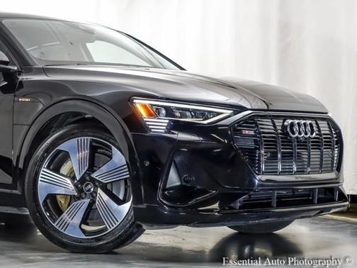 2021 Audi e-tron Prestige