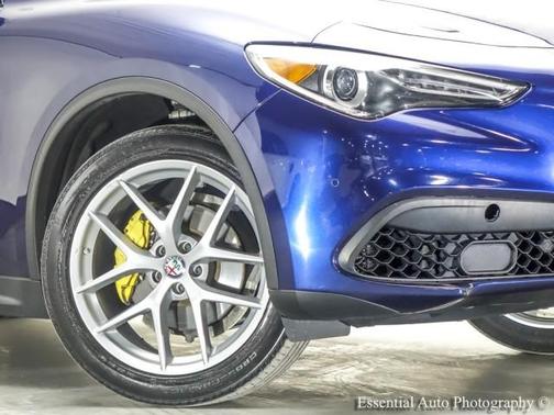 2019 Alfa Romeo Stelvio Ti Sport