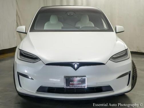 Pearl White Multi 2022 Tesla Model X Base