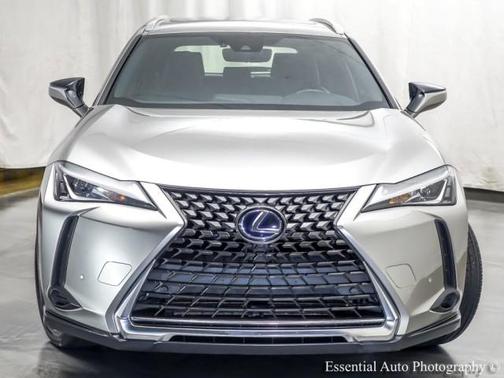 Atomic Silver 2020 Lexus UX 250h Base