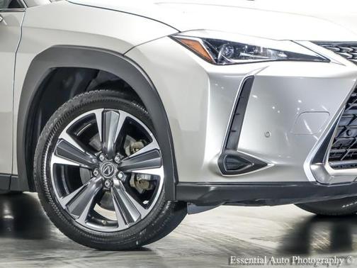 Atomic Silver 2020 Lexus UX 250h Base