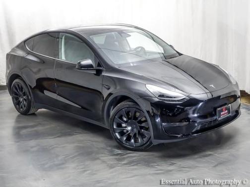 Black 2024 Tesla Model Y Long Range
