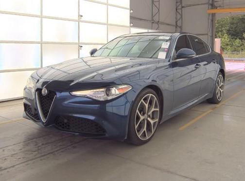 2019 Alfa Romeo Giulia Base