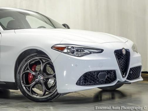 Alfa White 2018 Alfa Romeo Giulia Ti
