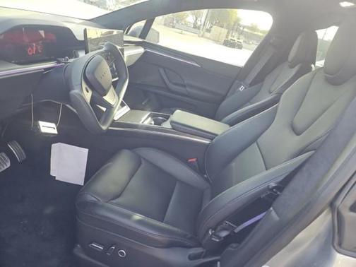 2025 Tesla Model X Plaid
