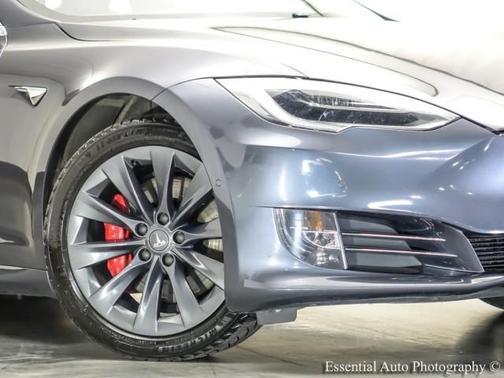 Midnight Silver Metallic 2020 Tesla Model S Performance