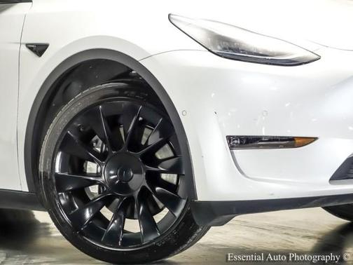 Pearl White Multi 2021 Tesla Model Y Long Range