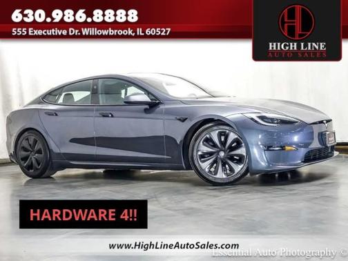 Midnight Silver Metallic 2023 Tesla Model S HW4