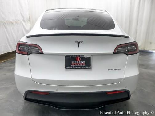 2022 Tesla Model Y Long Range