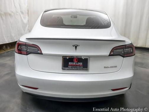 2023 Tesla Model 3 Performance