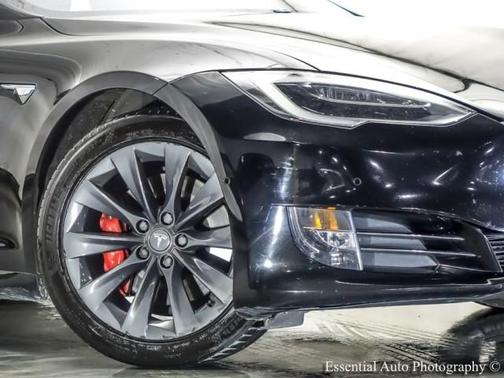 2020 Tesla Model S Performance