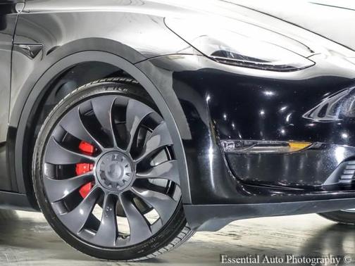 2023 Tesla Model Y Performance