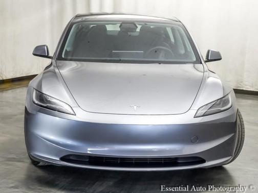 2025 Tesla Model 3 Long Range