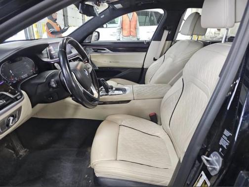 2020 BMW 750 i xDrive