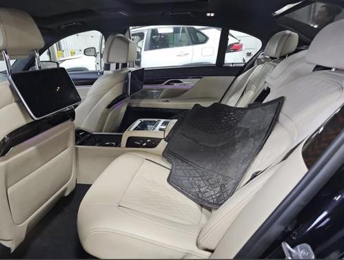 2020 BMW 750 i xDrive