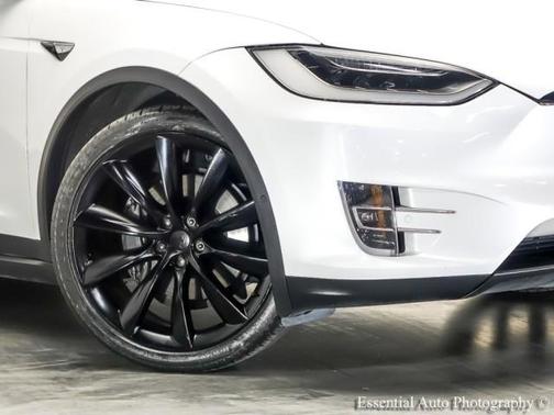 Pearl White Multi 2019 Tesla Model X 100D