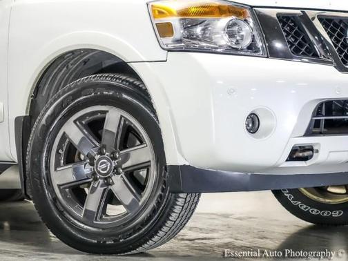 2013 Nissan Armada SV