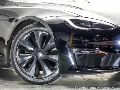 2022 Tesla Model S Base